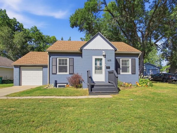 635 E 2nd Street, Litchfield, MN 55355
