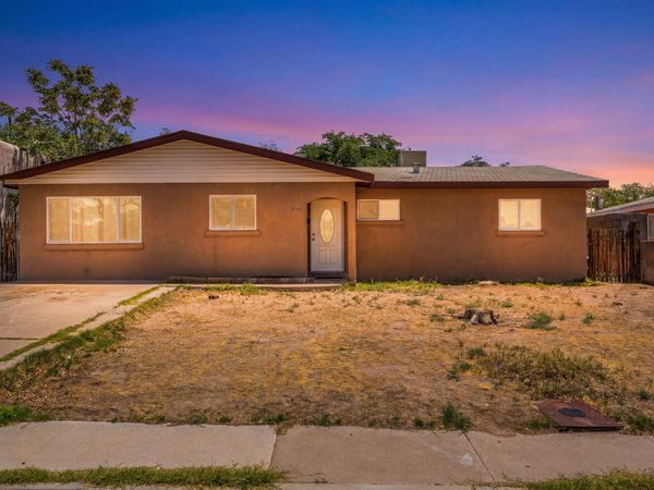 1704 Cornell Drive SE, Albuquerque, NM 87106