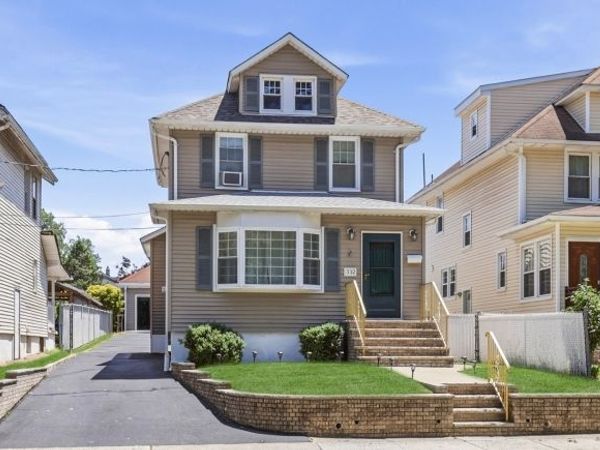 332 Riverside Ave, Lyndhurst, NJ 07071