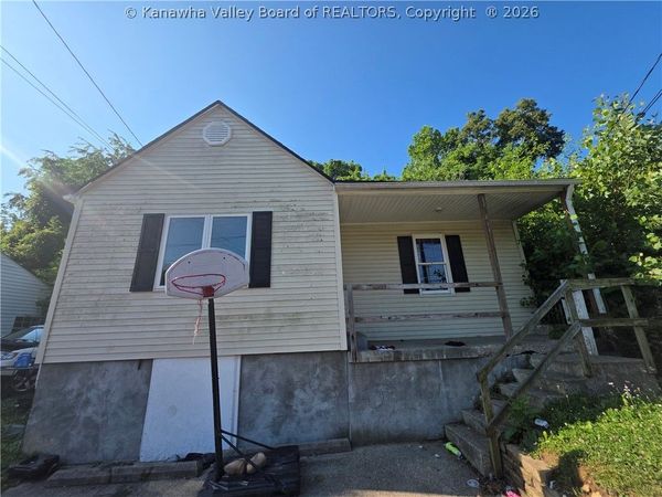 325 Olive Street, Huntington, WV 25705