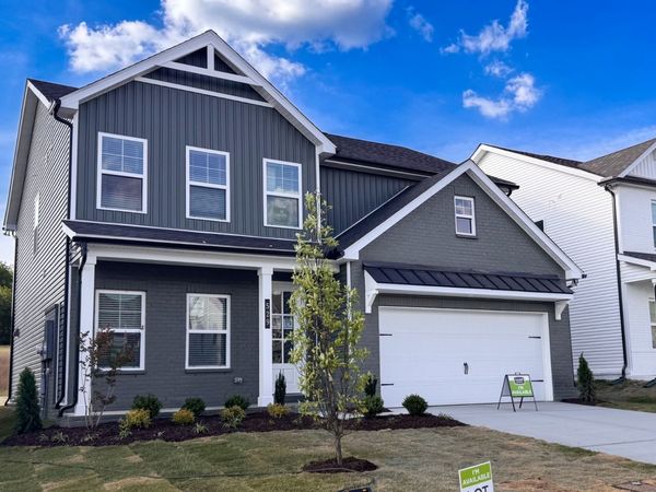 529 Misty Creek Court , Nashville, TN 37207