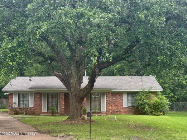 352 Catalina Circle, Jackson, MS 39204