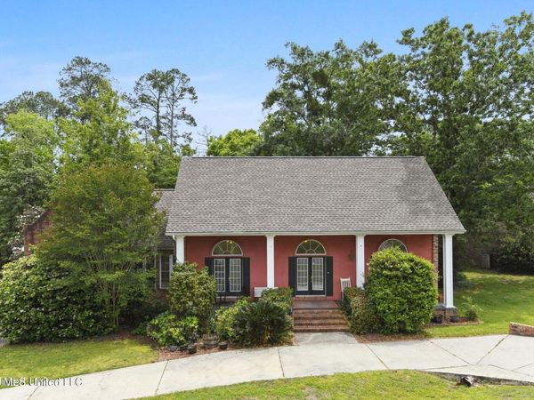 6649 Ahekolo Circle, Diamondhead, MS 39525