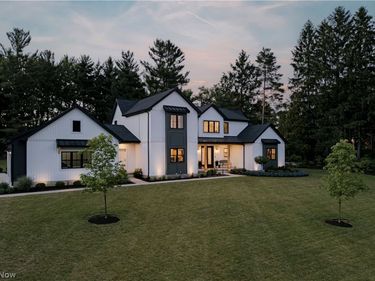 31949 Pinetree Road, Pepper Pike, OH 44124