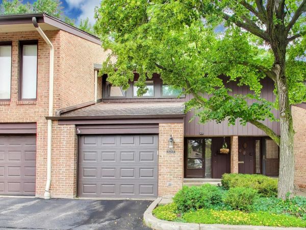 1828 Wildberry Drive , Unit B, Glenview, IL 60025