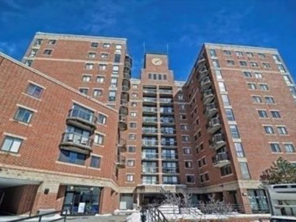15 N Beacon St, Unit 1004, Boston, MA 02134