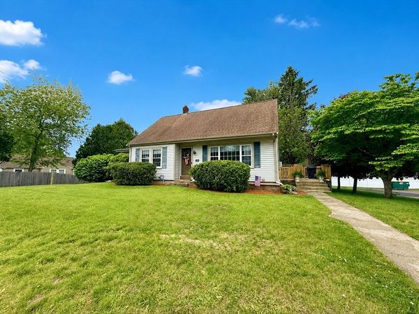 101 Mann St, Bellingham, MA 02019