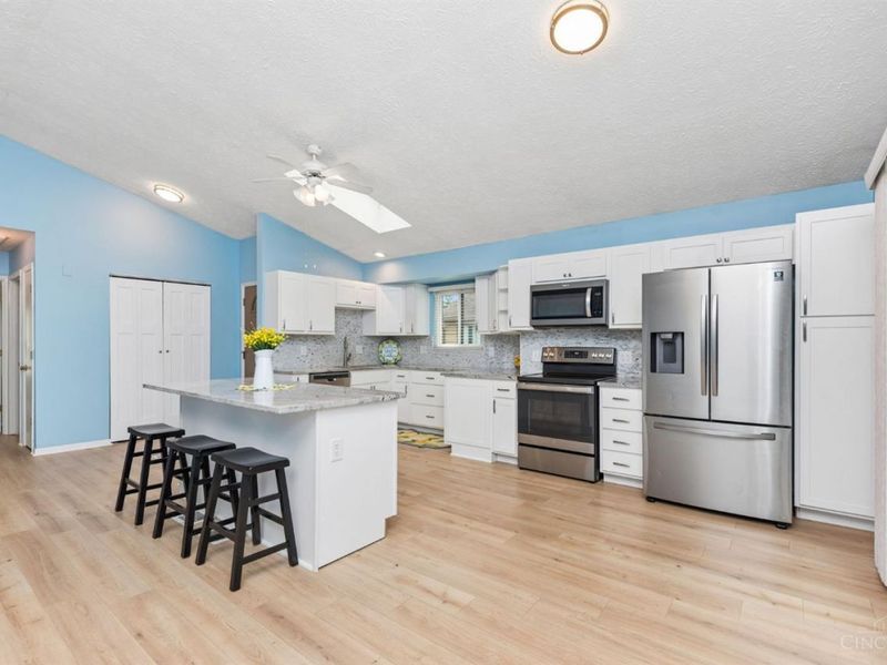 1008 Crisfield Drive, Unit 137, Union Twp, OH 45245 Photo 11