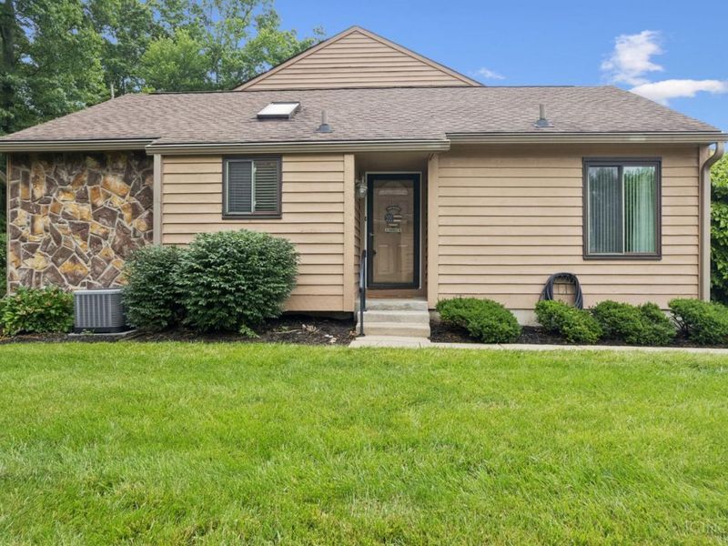 1008 Crisfield Drive, Unit 137, Union Twp, OH 45245 Photo 2