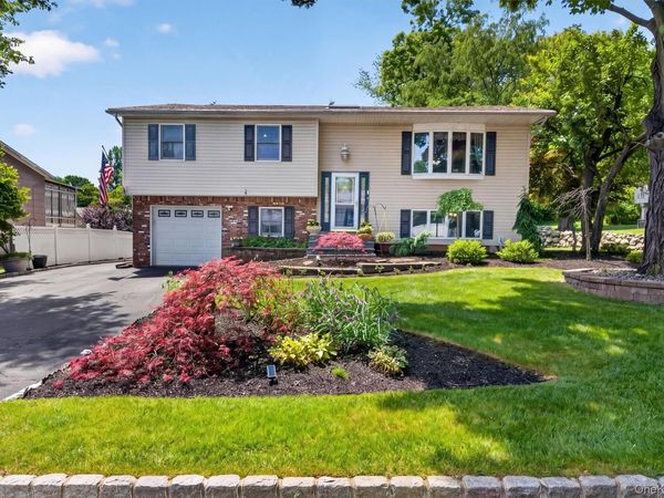 17 McGovern Drive , Garnerville, NY 10923