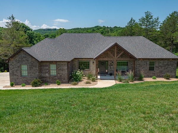 512 Creekside Terrace, Saddlebrooke, MO 65630