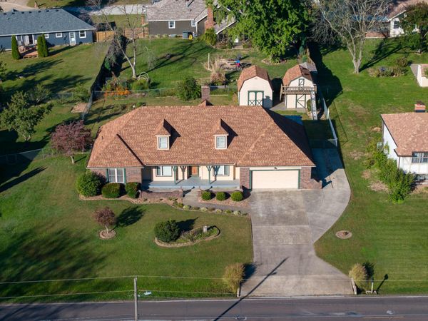 107 S Vansant Road, Clinton, MO 64735
