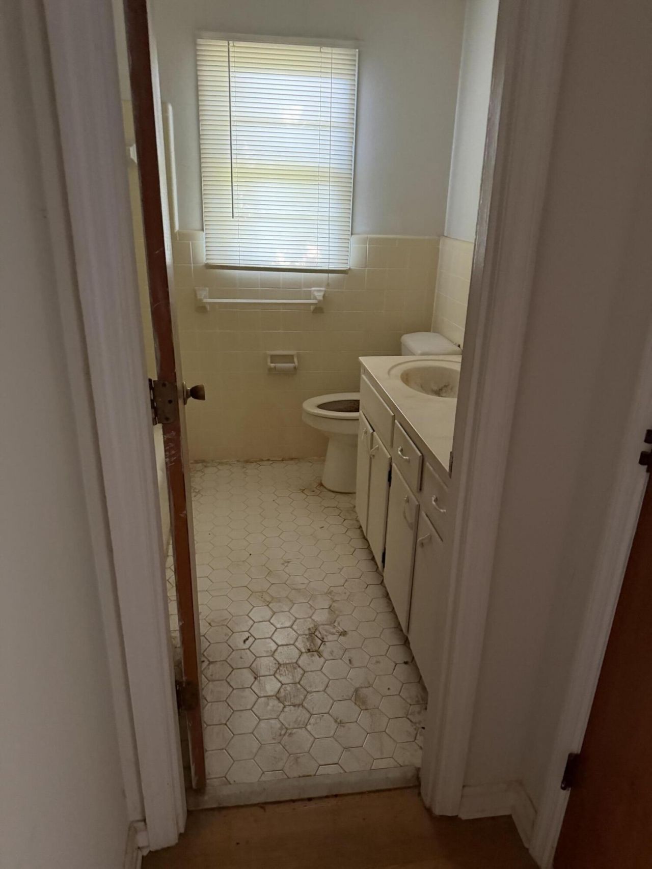 357 Harvard Court Photo 9