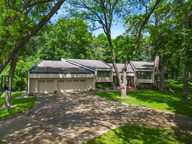 260 Hi Mae Circle, Lester Prairie, MN 55354