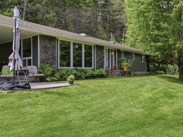 6414 East E Chattaroy Rd Rd, Chattaroy, WA 99003