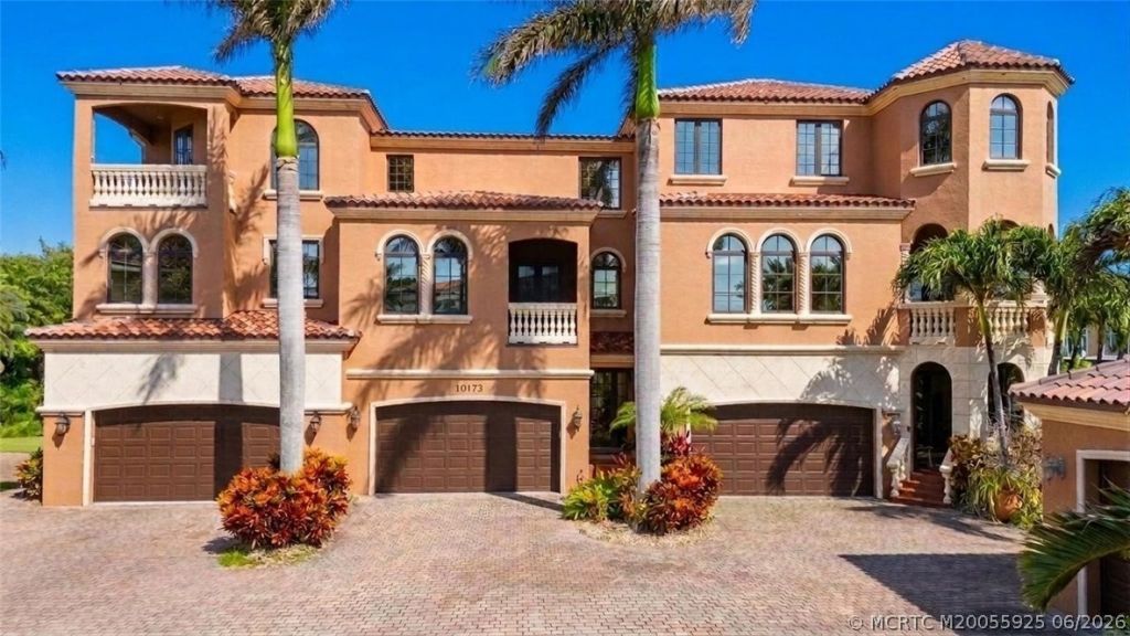 10173 S Ocean Drive, Unit D2, Jensen Beach, FL 34957 Photo
