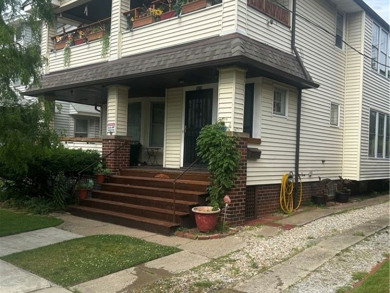 1283 W 89th Street, Cleveland, OH 44102 Photo 2