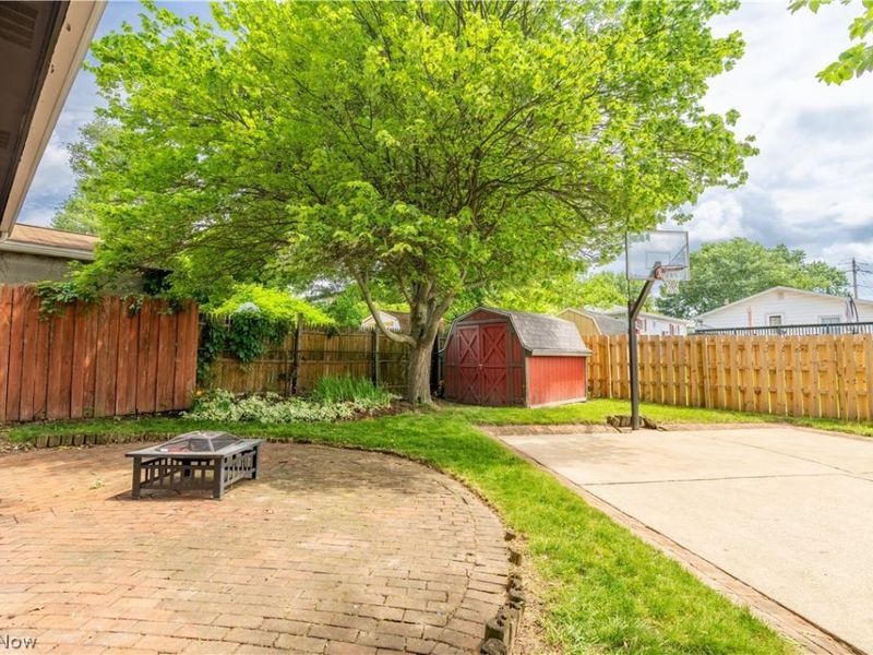 1925 Quayle Drive , Akron, OH 44312 Photo 5