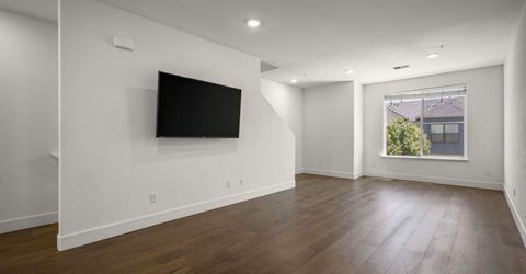 4915 Ciarra Kennedy Lane, Reno, NV 89503 Photo