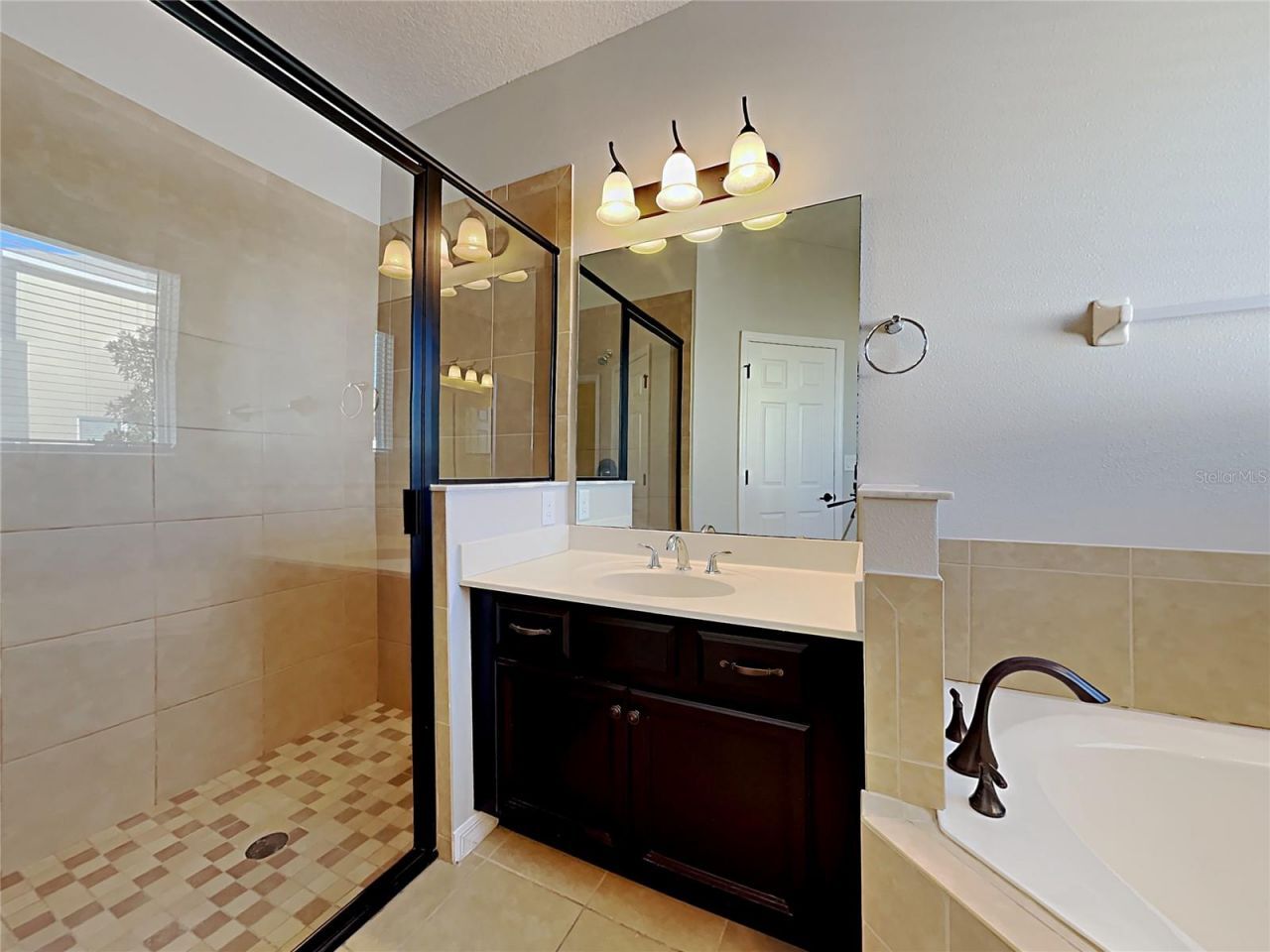 1328 Aroniminik Drive , Mount Dora, FL 32757 Photo