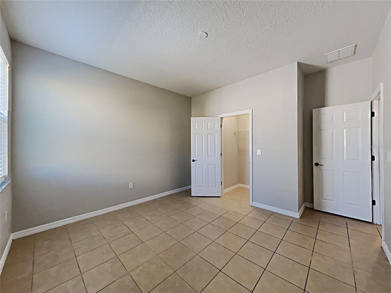 1328 Aroniminik Drive , Mount Dora, FL 32757 Photo