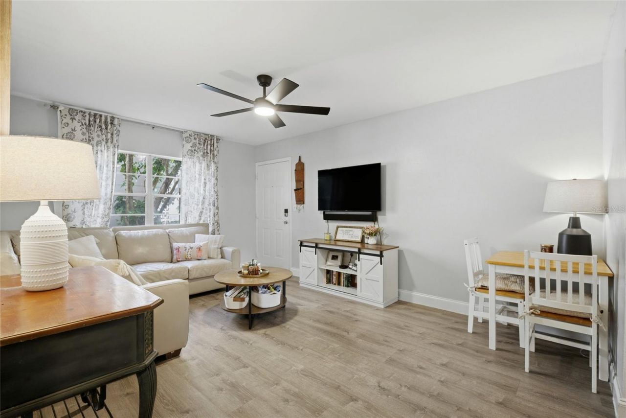 802 Rugby Street, Unit B, Orlando, FL 32804 Photo