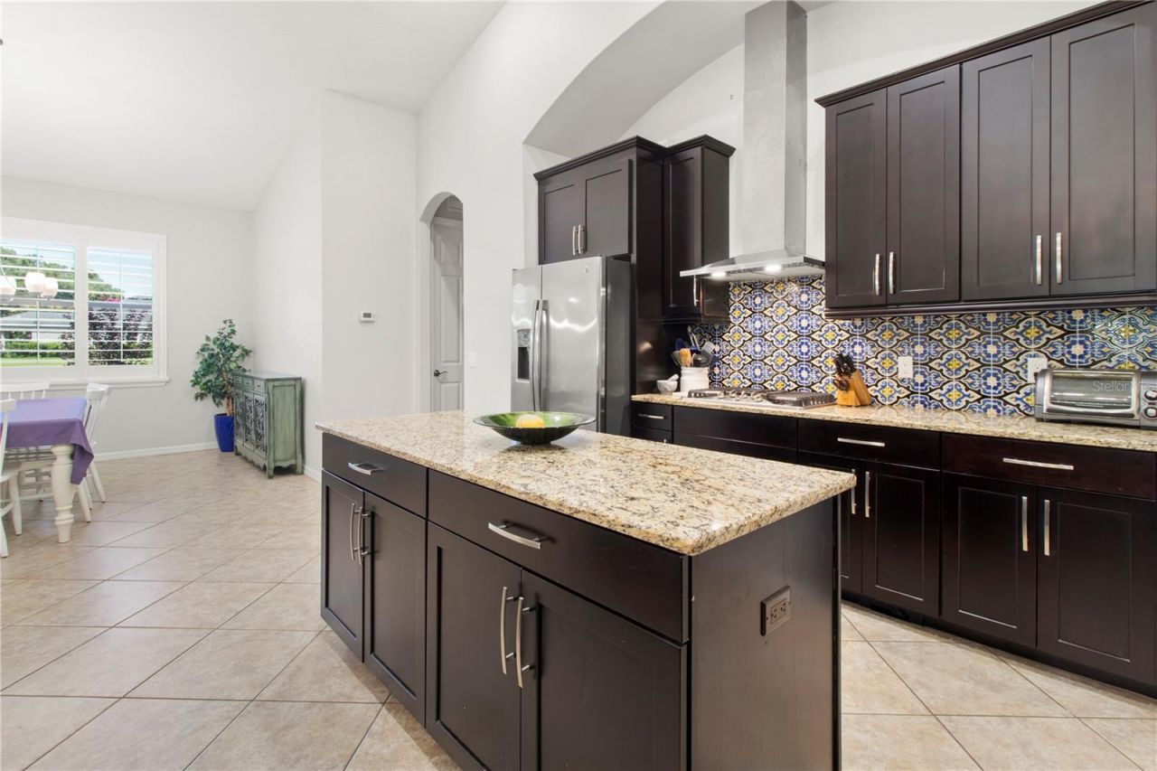 553 Chantilly Trail, Bradenton, FL 34212 Photo