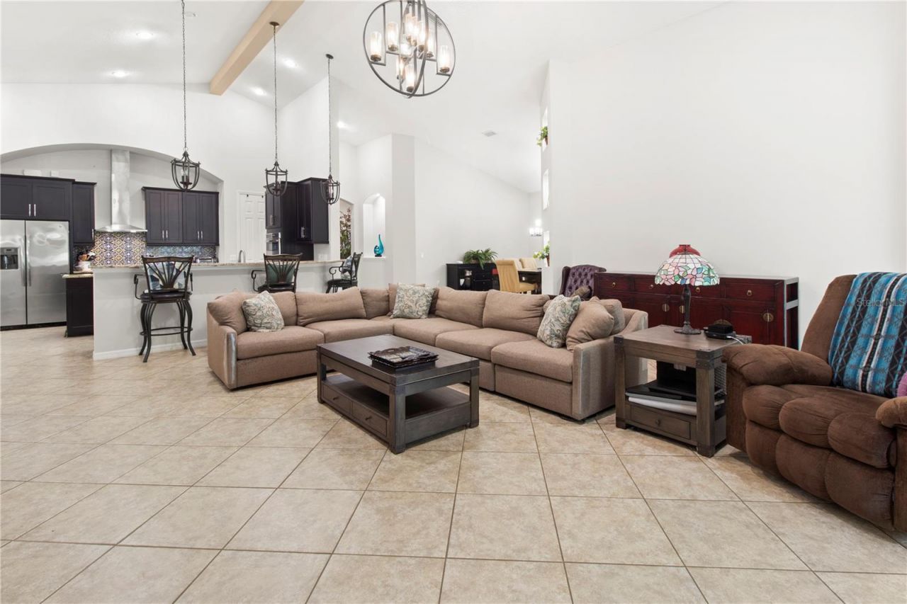 553 Chantilly Trail, Bradenton, FL 34212 Photo