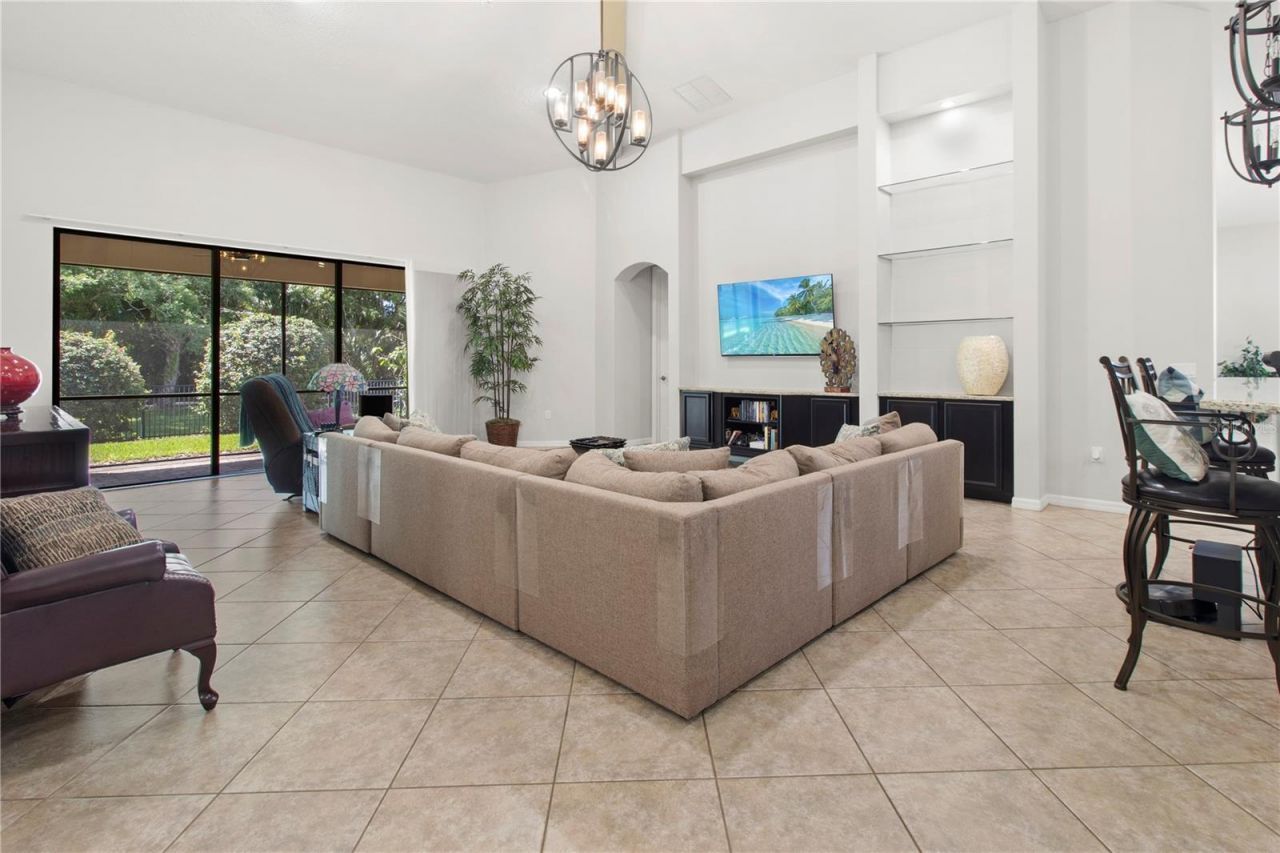 553 Chantilly Trail, Bradenton, FL 34212 Photo