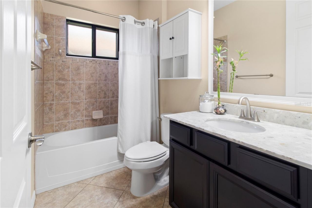 553 Chantilly Trail, Bradenton, FL 34212 Photo