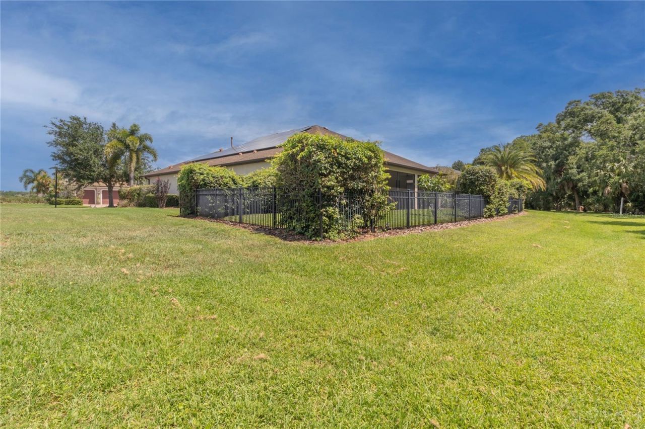553 Chantilly Trail, Bradenton, FL 34212 Photo