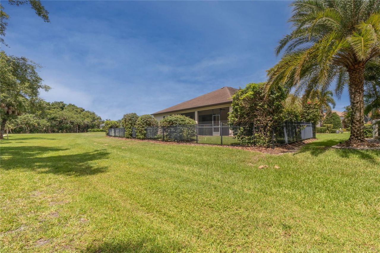 553 Chantilly Trail, Bradenton, FL 34212 Photo