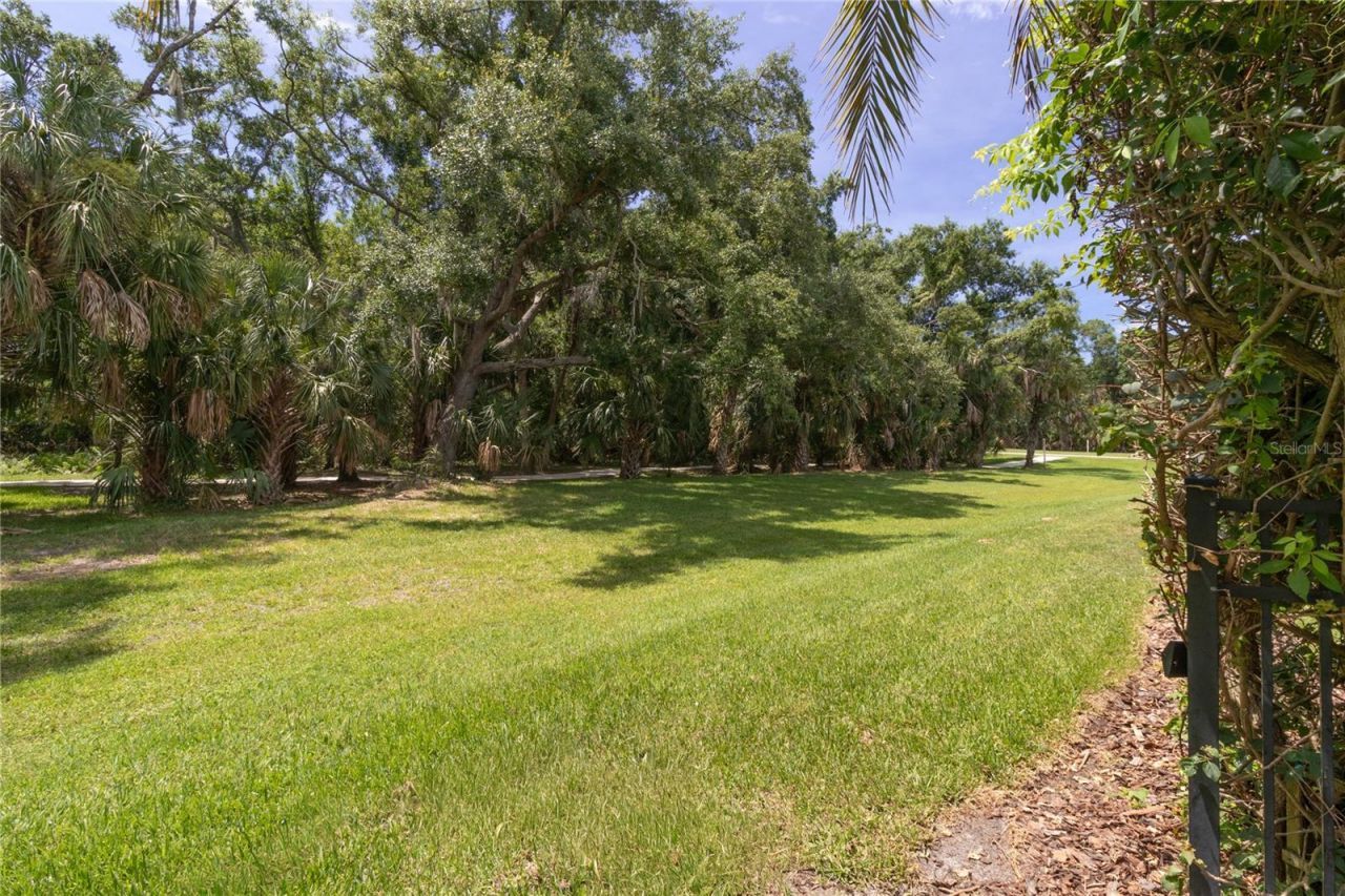 553 Chantilly Trail, Bradenton, FL 34212 Photo