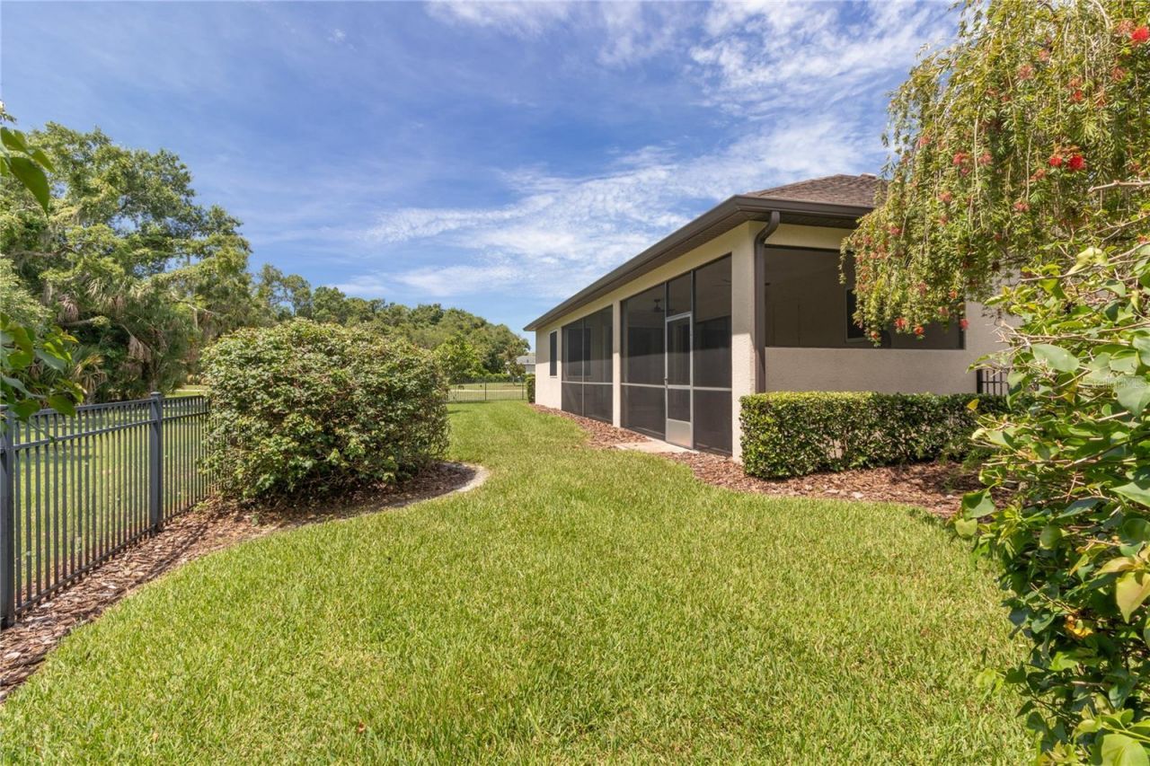 553 Chantilly Trail, Bradenton, FL 34212 Photo