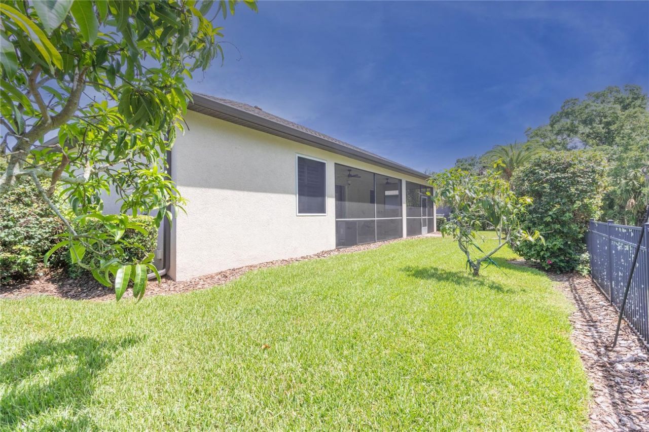 553 Chantilly Trail, Bradenton, FL 34212 Photo