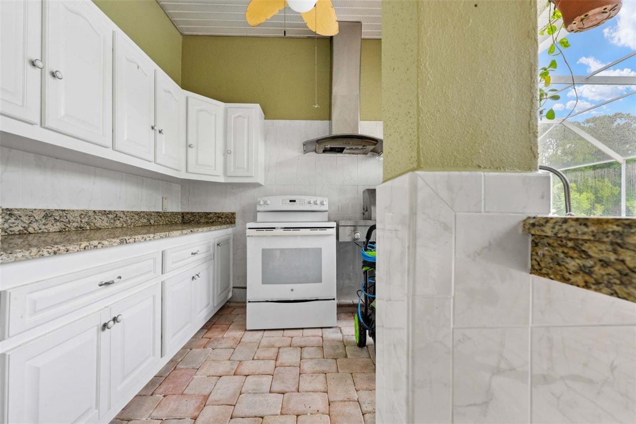 7393 Royal Oak Drive, Spring Hill, FL 34607 Photo