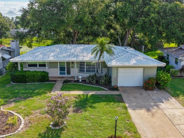 2335 SURREY LANE , CLEARWATER, FL 33763