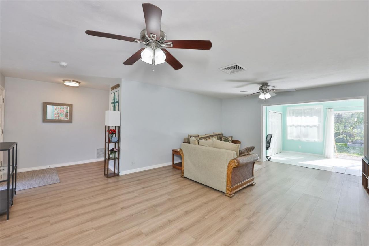 2335 Surrey Lane , Clearwater, FL 33763 Photo