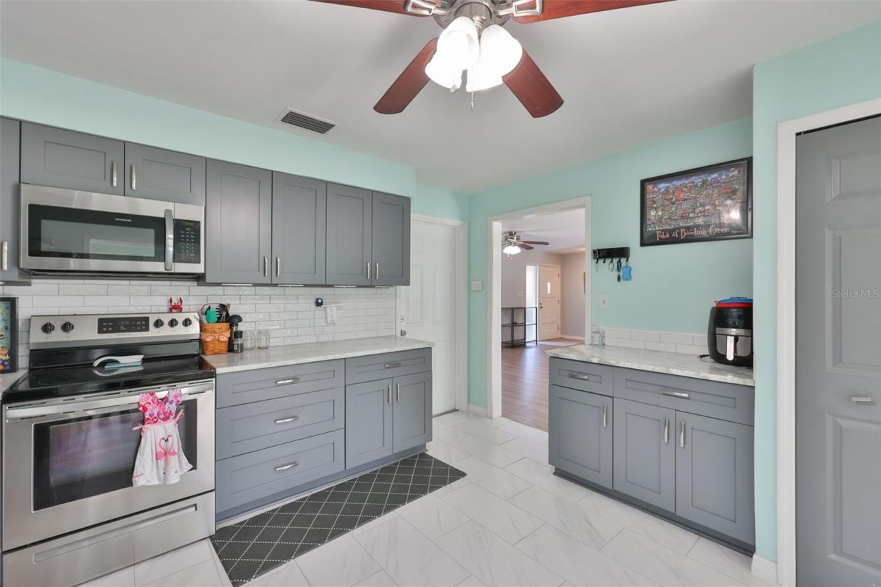 2335 Surrey Lane , Clearwater, FL 33763 Photo