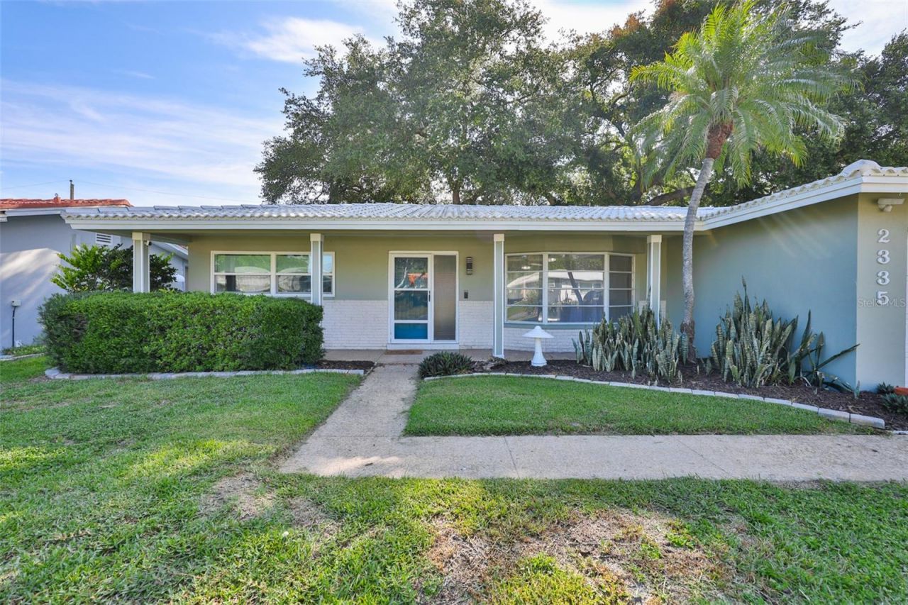 2335 Surrey Lane , Clearwater, FL 33763 Photo