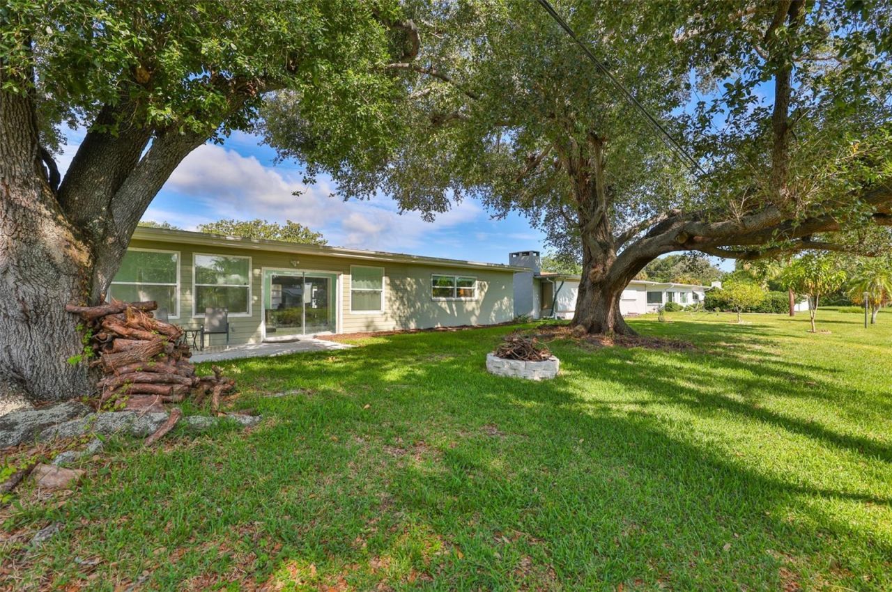 2335 Surrey Lane , Clearwater, FL 33763 Photo