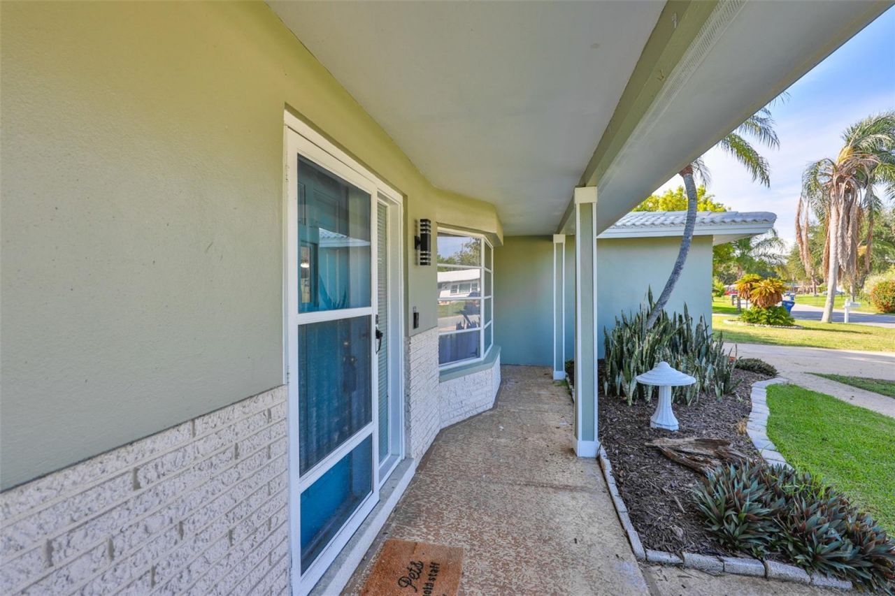 2335 Surrey Lane , Clearwater, FL 33763 Photo