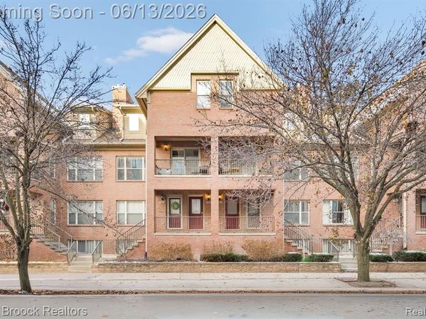 160 TIFFANY Lane, Royal Oak, MI 48067