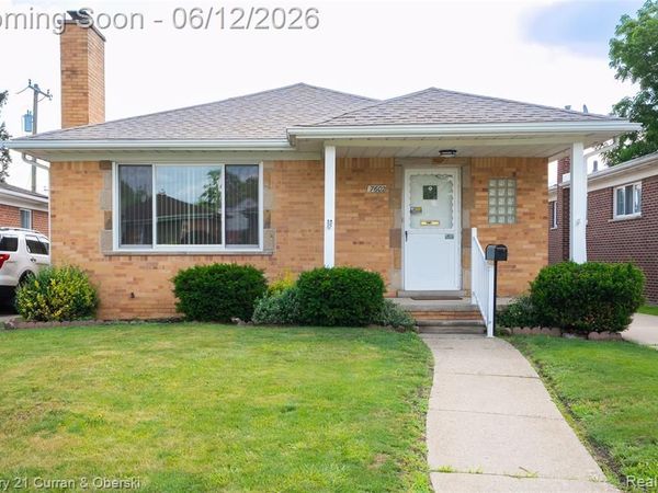 7602 Highview Street, Dearborn Heights, MI 48127