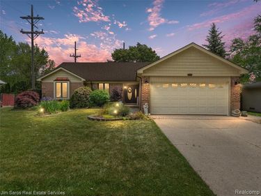 40252 Aynesley Street, Clinton Twp, MI 48038
