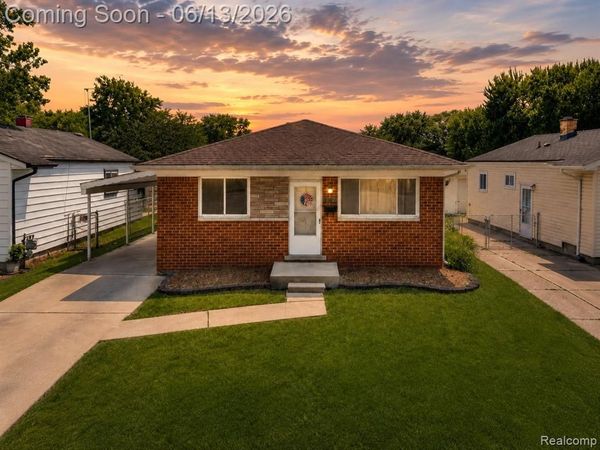 23012 Allor Street, St. Clair Shores, MI 48082