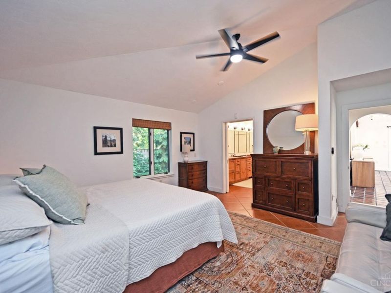 725 Greenville Avenue, Glendale, OH 45246 Photo 48