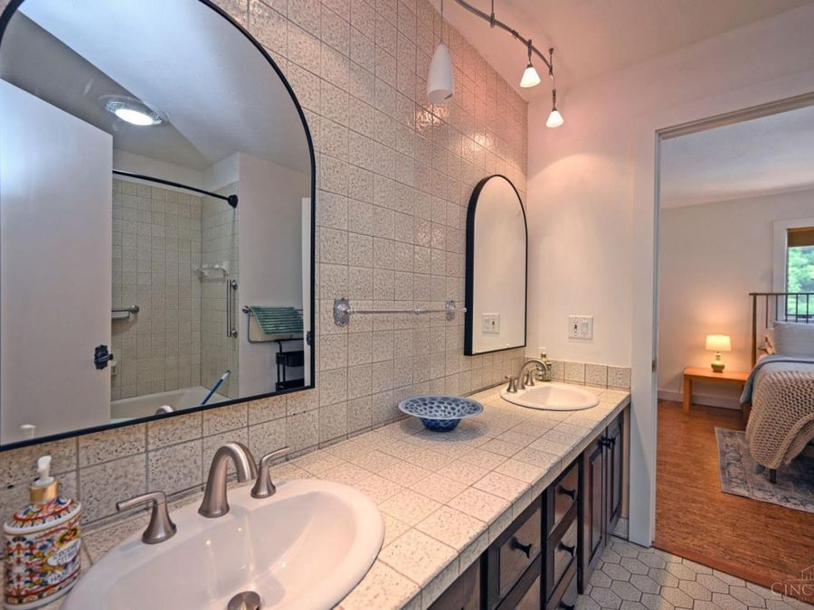 Property Image 60