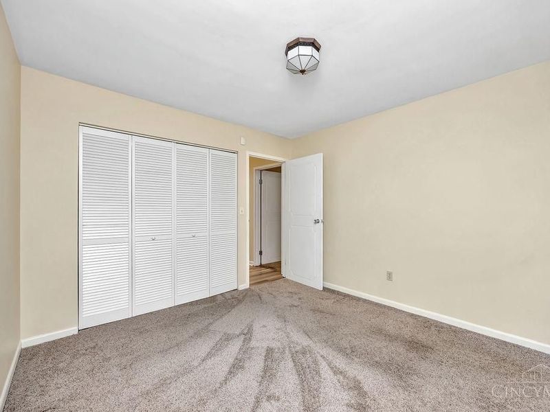 399 W Galbraith Road, Unit 101, Cincinnati, OH 45215 Photo 17