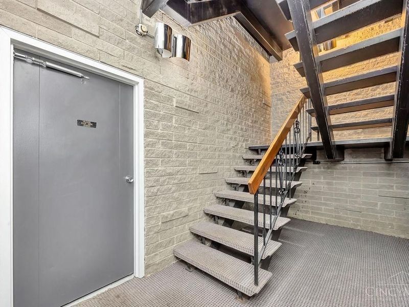 399 W Galbraith Road, Unit 101, Cincinnati, OH 45215 Photo 27